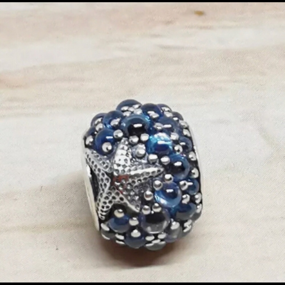 Pandora Oceanic starfish charm. - Picture 3 of 5